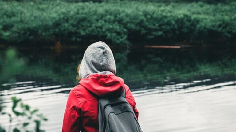 Autumn Adventures: Hiking Safety Tips for the Season - Health and wellness