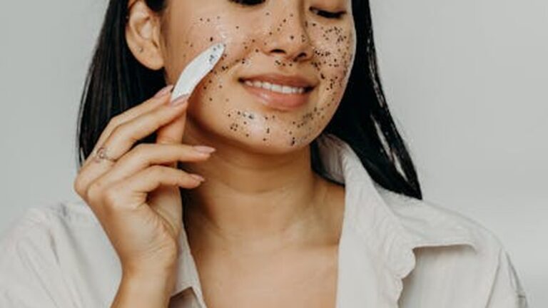 Autumn Skin Renewal: Exfoliation Tips for a Radiant Complexion - Health and wellness