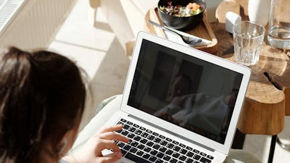 Combating Social Isolation: Building Meaningful Connections in a Digital World - Health and wellness