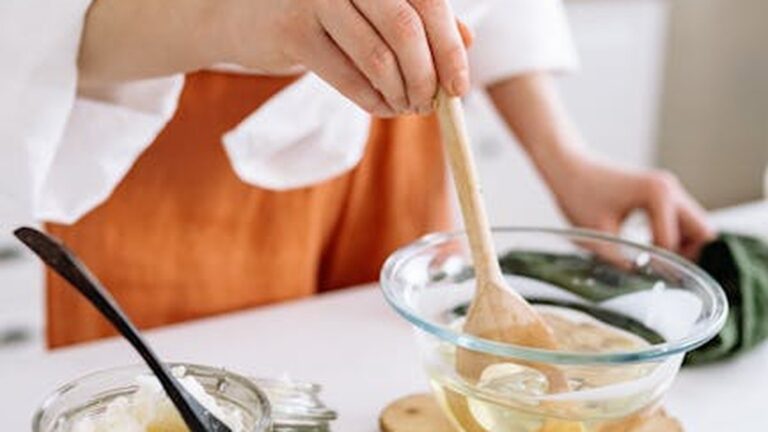 DIY Aromatherapy for Fall: Essential Oil Blends for Relaxation & Focus - Health and wellness