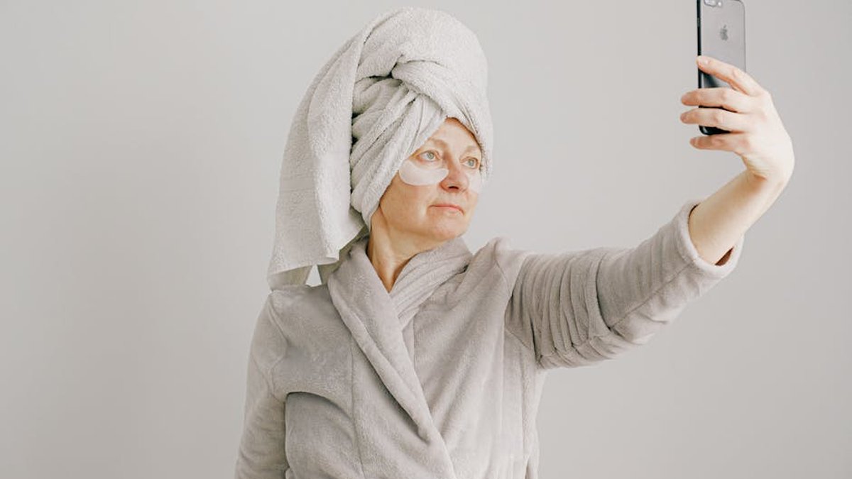 Preventing Falls in Seniors: Simple Home Modifications for Safety and Independence - Health and wellness