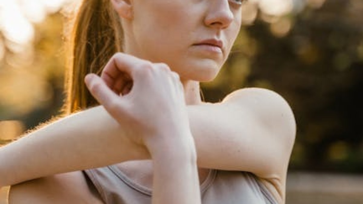 Preventing Sports Injuries: Warm-Up and Cool-Down Strategies for Fall Sports - Health and wellness