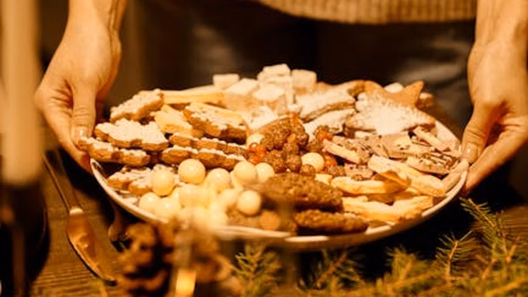 Healthy Holiday Baking: Swaps & Tips - Health and wellness