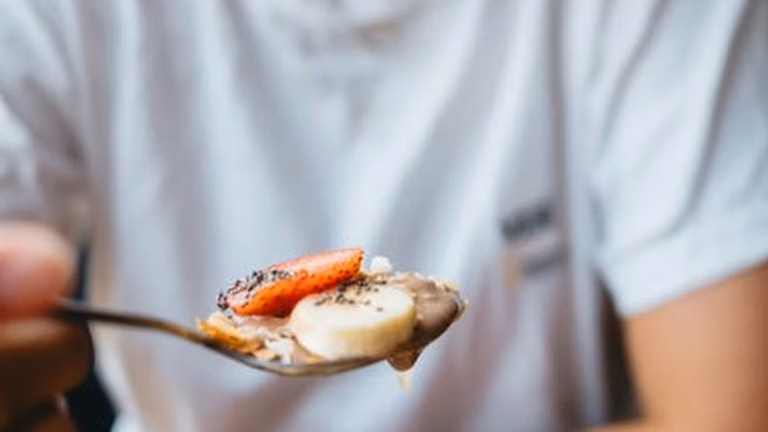 Mindful Eating: 2025 Healthy Habits - Health and wellness