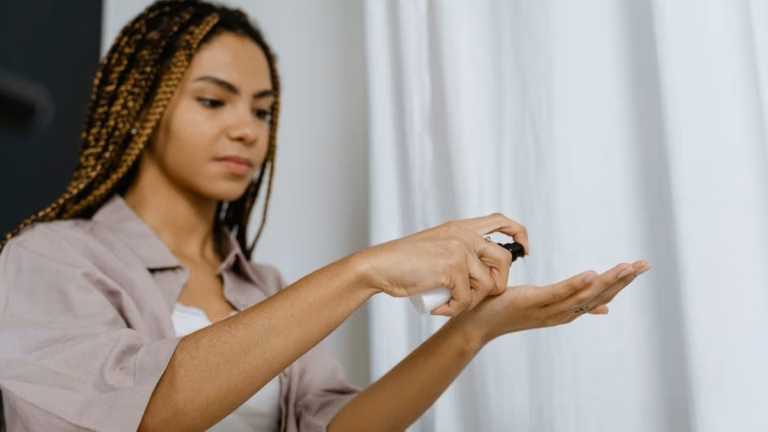 Seasonal Skin Care: Protecting Your Skin from the Harsh Winter Elements - Health and wellness