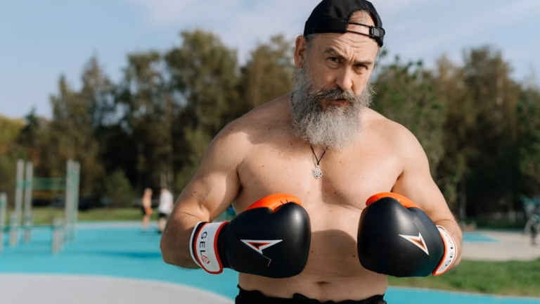 Strength Training for Seniors: Maintaining Mobility and Independence Through the Autumn Months - Health and wellness